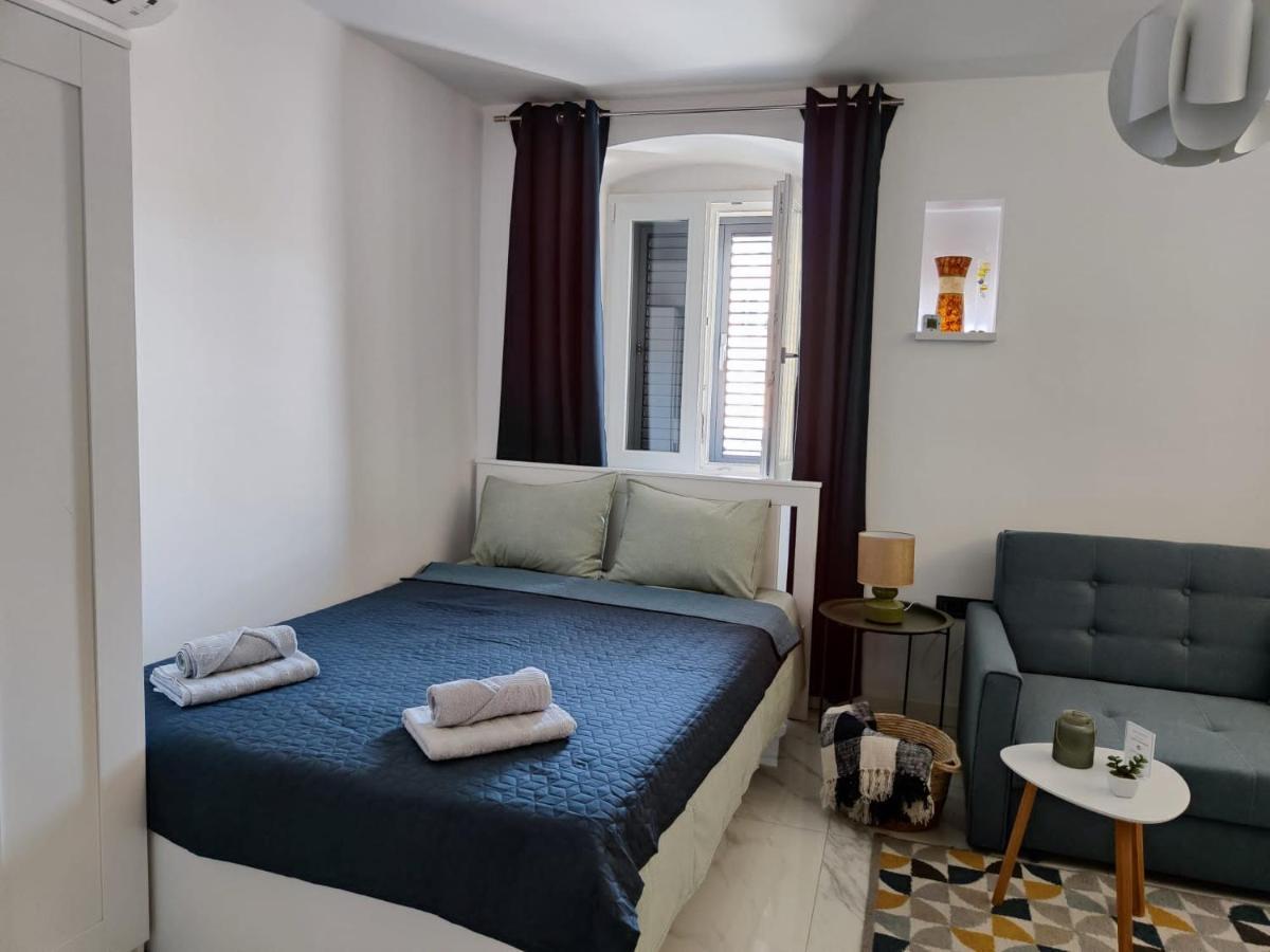 Apartment Augustini Đảo Đảo Cres Ngoại thất bức ảnh